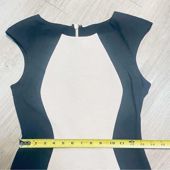 LIPSY Elegant Black and Cream Sleeveless Shoulderpad Ribbed Dress Zip  Closure 8 - Picture 10 of 14